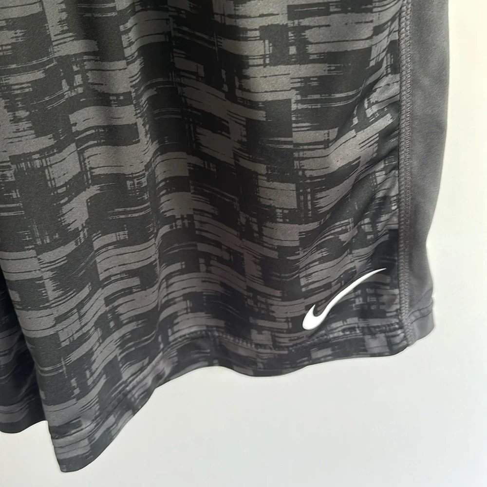 Nike Black & Gray Print Dry-Fit Side Pockets Drawstring Basketball Shorts